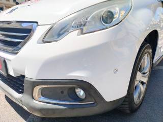 PEUGEOT 2008 usata, con Specchietti laterali elettrici