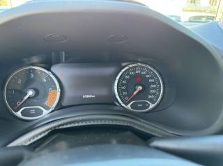 JEEP Renegade usata, con USB