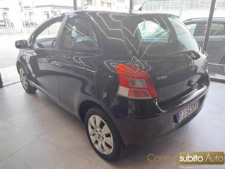 TOYOTA Yaris usata, con Chiusura centralizzata