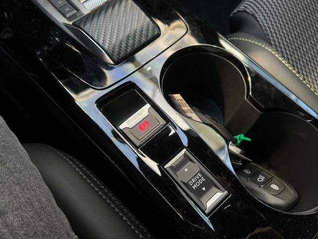 PEUGEOT 2008 usata, con Bluetooth