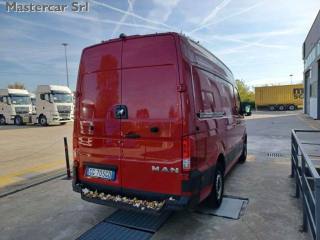 VOLKSWAGEN Crafter usata, con Autoradio