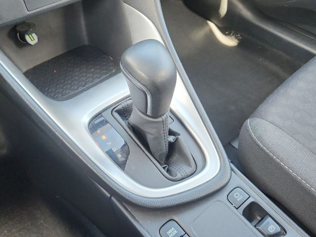 TOYOTA Yaris usata, con Sensore di luce