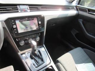 VOLKSWAGEN Passat usata, con Airbag laterali