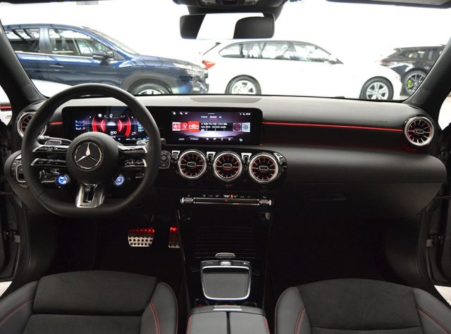 MERCEDES-BENZ A 35 AMG usata, con Autoradio