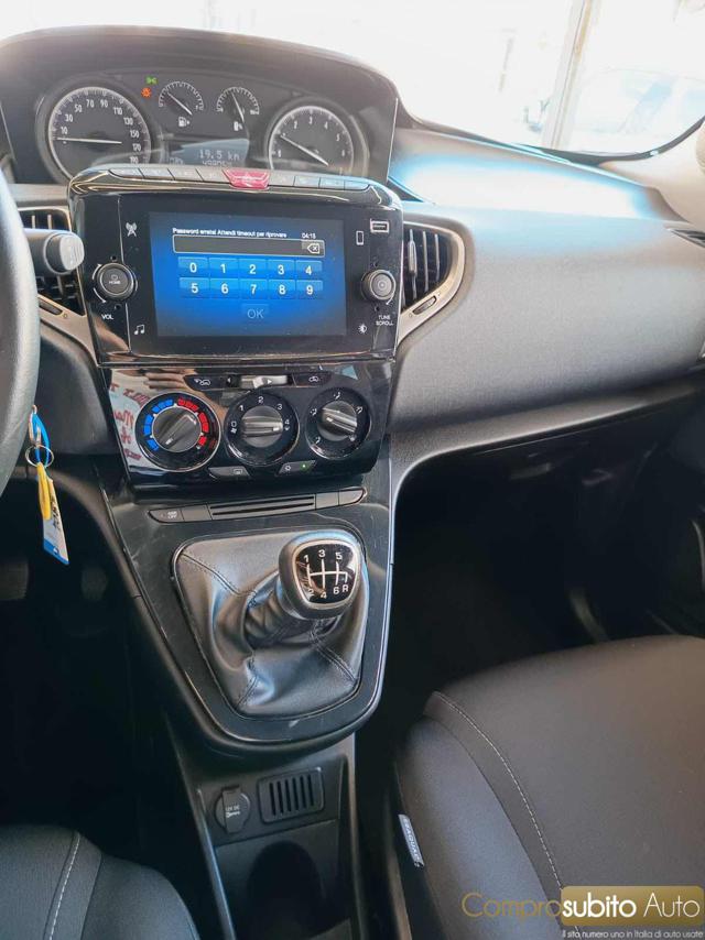 LANCIA Ypsilon usata, con Bluetooth