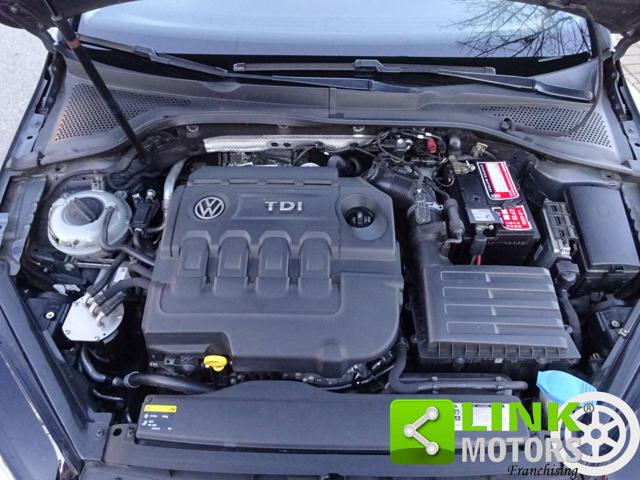 VOLKSWAGEN Golf usata, con Autoradio