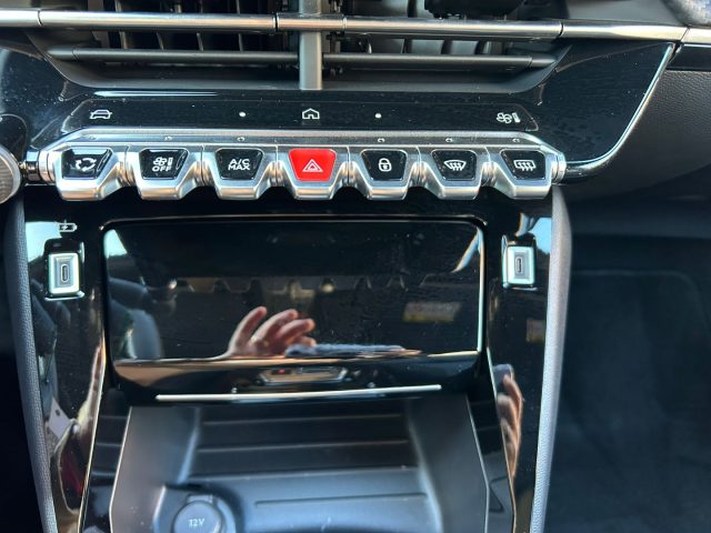 PEUGEOT 2008 usata 25