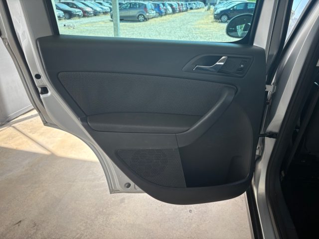SKODA Yeti usata, con Bracciolo