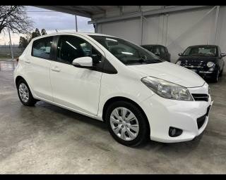 TOYOTA Yaris usata, con Airbag laterali