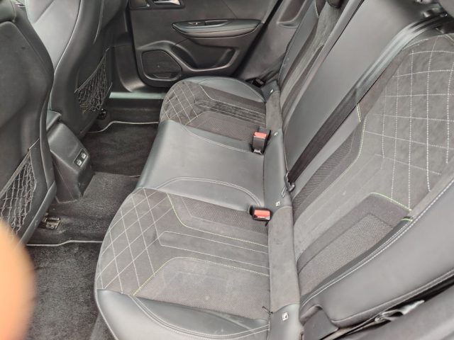 PEUGEOT 2008 usata, con Specchietti laterali elettrici