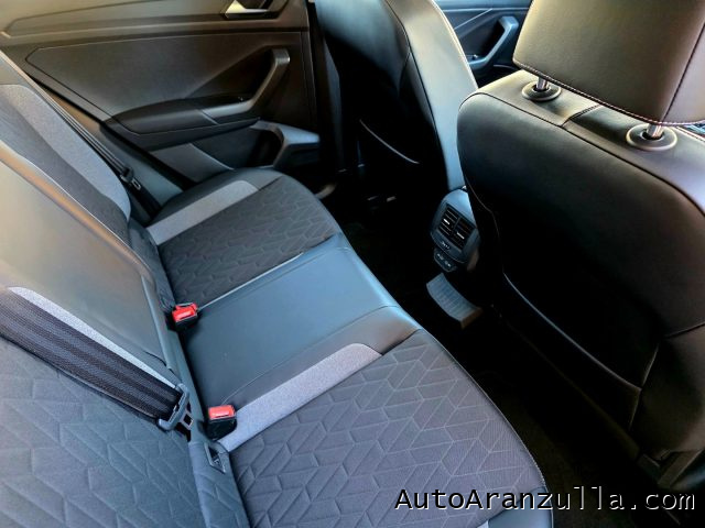 VOLKSWAGEN T-Roc usata, con Volante in pelle