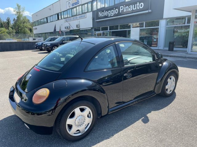VOLKSWAGEN New Beetle usata, con Autoradio
