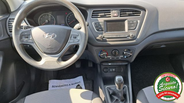 HYUNDAI i20 usata, con Airbag laterali