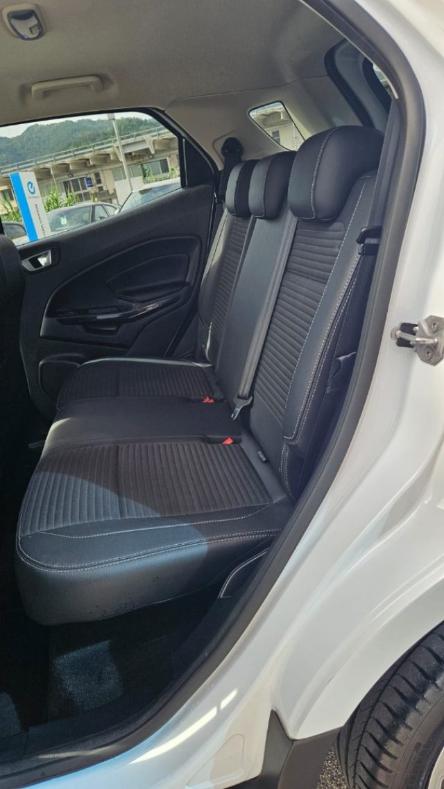 FORD EcoSport usata, con Autoradio digitale