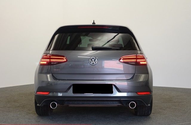 VOLKSWAGEN Golf GTI usata, con Autoradio