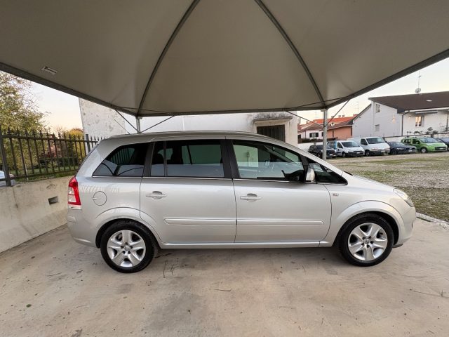 OPEL Zafira usata, con Autoradio