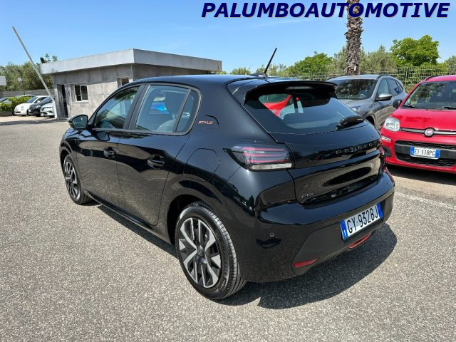 PEUGEOT 208 usata, con Autoradio