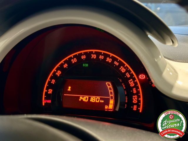 RENAULT Twingo usata, con Volante in pelle