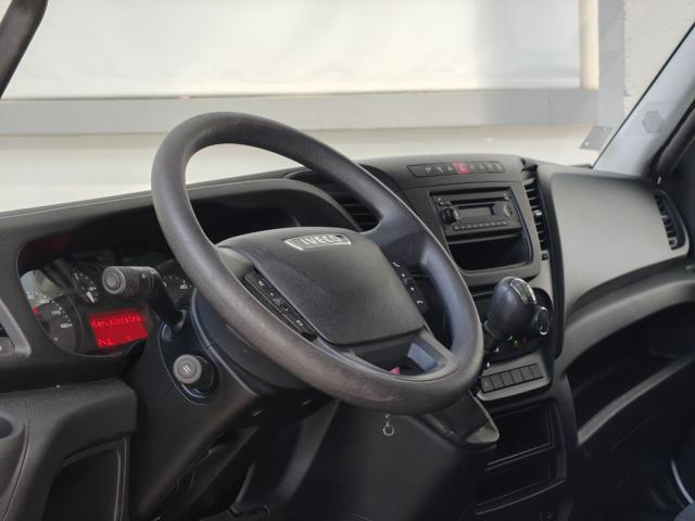 IVECO Daily usata, con Supporto lombare