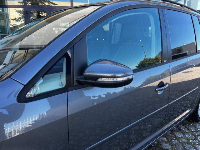 VOLKSWAGEN Touran usata 39