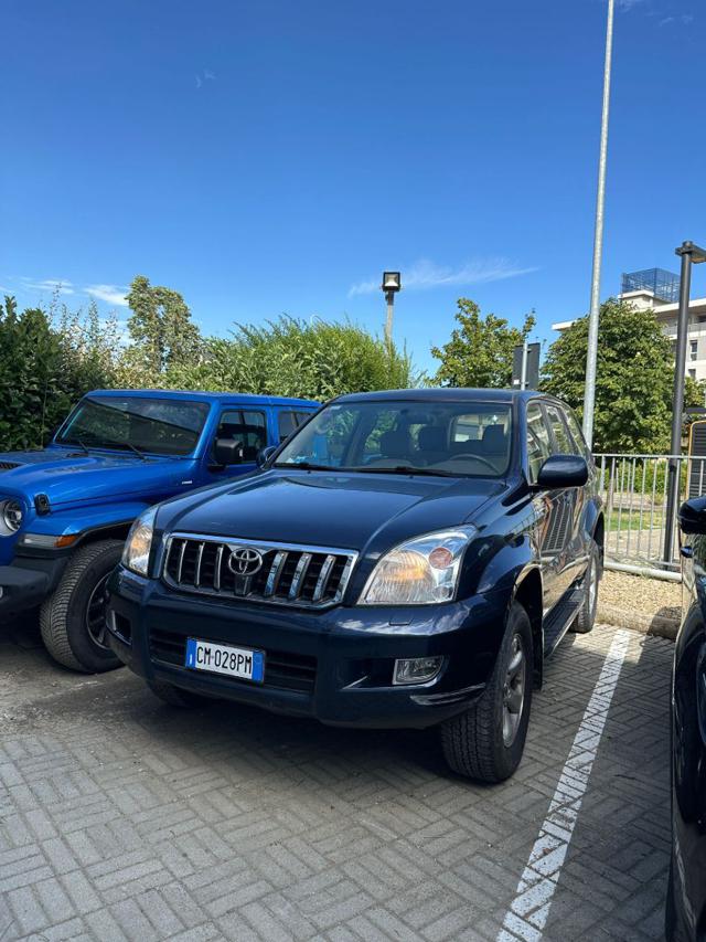 TOYOTA Land Cruiser usata, con ABS
