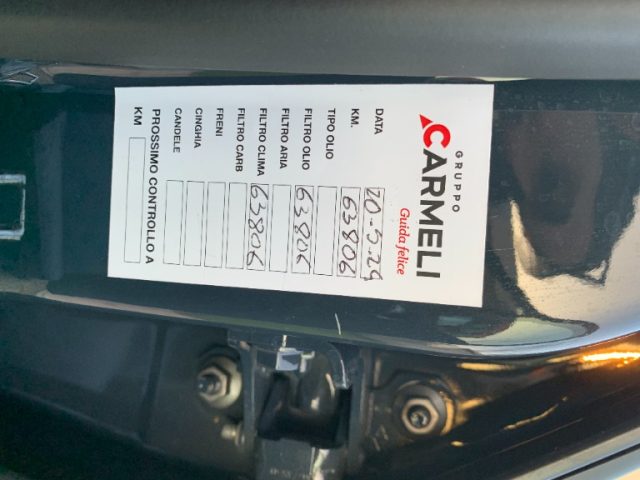 RENAULT Captur usata, con USB