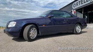 MERCEDES-BENZ E 200 usata 45