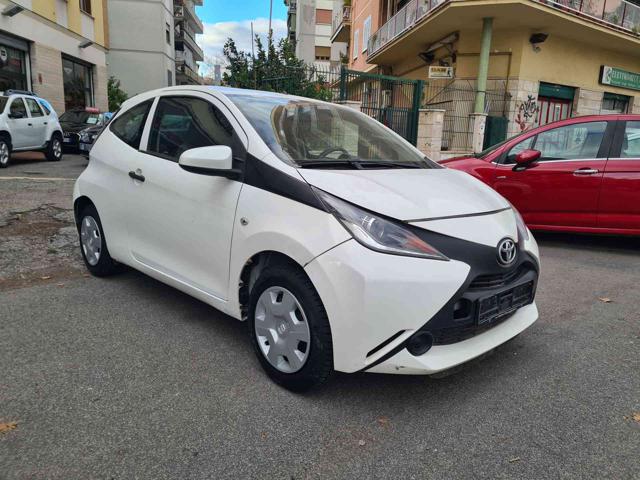 TOYOTA Aygo usata, con ABS