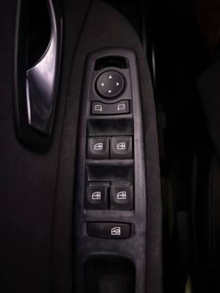 RENAULT Scenic usata 17