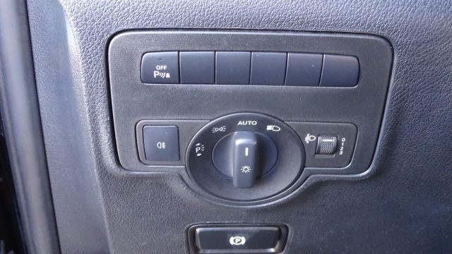 MERCEDES-BENZ Vito usata 82