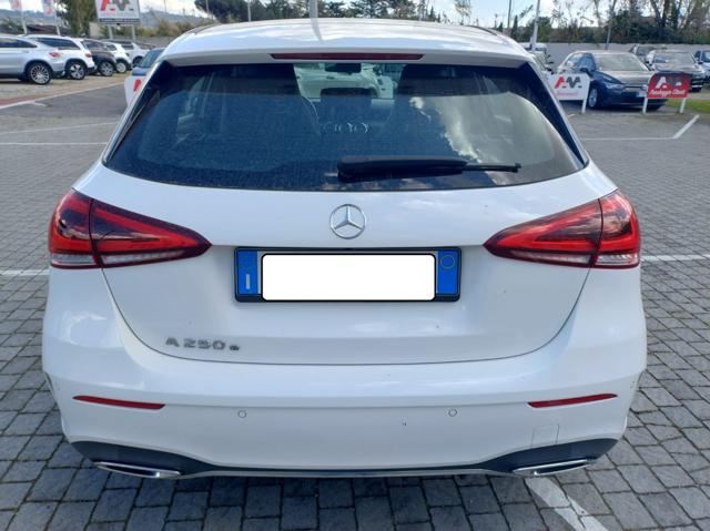 MERCEDES-BENZ A 250 usata, con Alzacristalli elettrici
