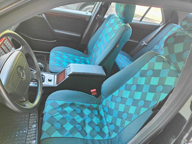 MERCEDES-BENZ C 180 usata 19