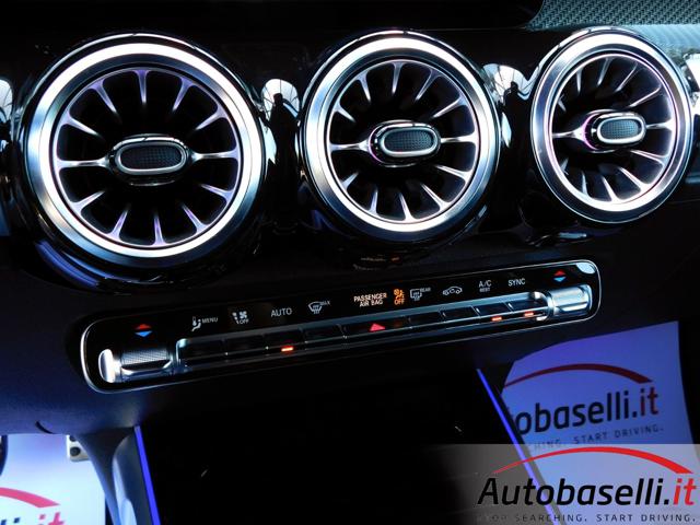 MERCEDES-BENZ GLB 180 usata, con Sistema di parcheggio automatico