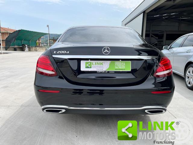 MERCEDES-BENZ E 200 usata, con Airbag Passeggero