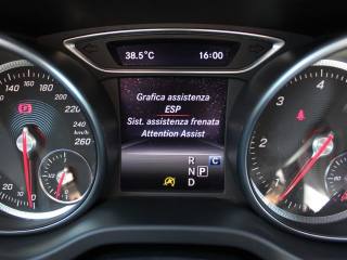 MERCEDES-BENZ GLA 200 usata, con USB