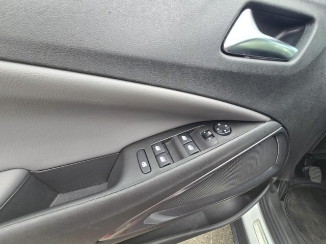 OPEL Crossland X usata, con Specchietti laterali elettrici