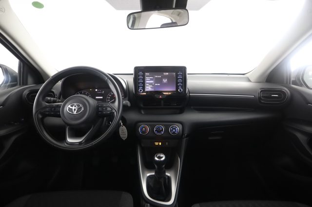 TOYOTA Yaris usata 4