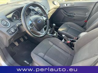 FORD Fiesta usata, con Autoradio