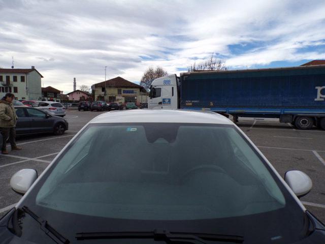 RENAULT Captur usata, con Sensori di parcheggio anteriori