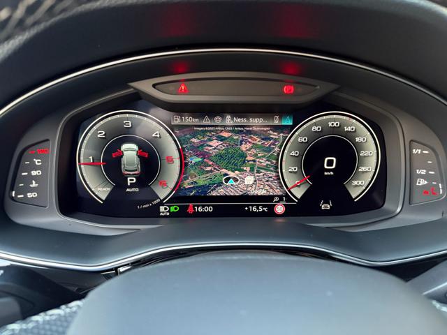 AUDI Q8 usata, con Sensori di parcheggio anteriori