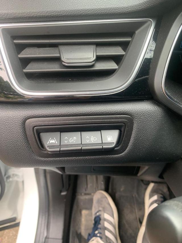 RENAULT Captur usata, con Sistema di navigazione