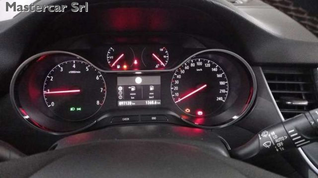 OPEL Crossland X usata, con Fendinebbia