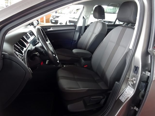 VOLKSWAGEN Golf usata, con Boardcomputer