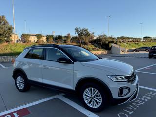 VOLKSWAGEN T-Roc usata, con Schermo multifunzione interamente digitale