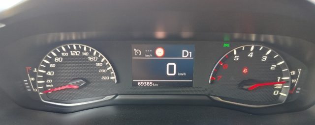 PEUGEOT 2008 usata, con Controllo trazione