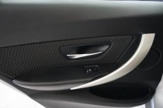 BMW 318 usata, con Sensori di parcheggio posteriori