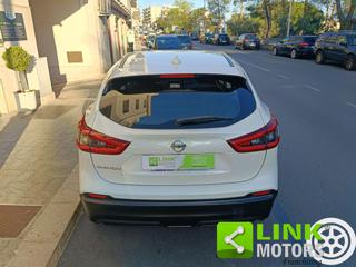 NISSAN Qashqai usata, con Telecamera per parcheggio assistito
