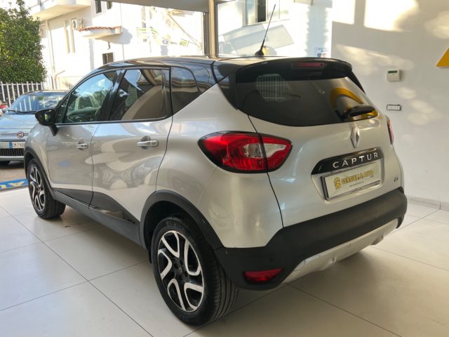 RENAULT Captur usata, con Boardcomputer