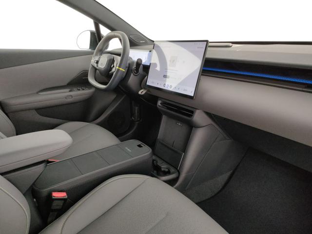 LYNK & CO 02 usata, con Fari direzionali