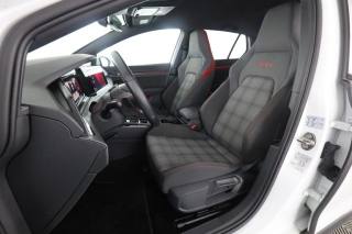 VOLKSWAGEN Golf usata 1